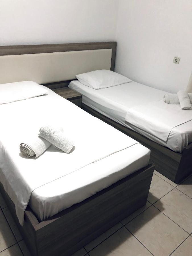 Sandri Apartment Himare Exterior foto