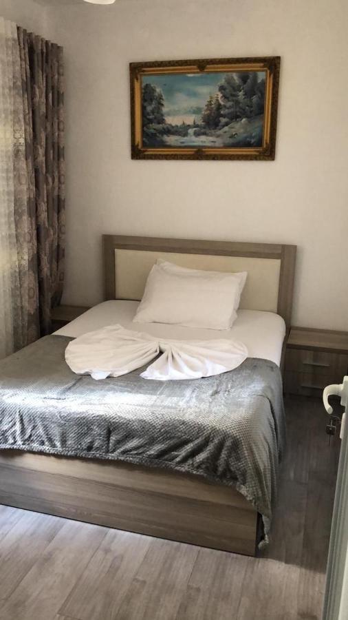 Sandri Apartment Himare Exterior foto