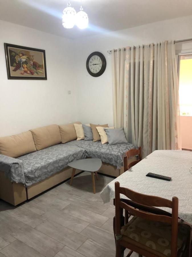 Sandri Apartment Himare Exterior foto